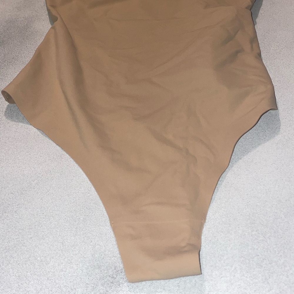 NEW Aerie Smoothiez Tan One-Piece Bodysuit (Multiple Sizes, $49.95) - Picture 5 of 12